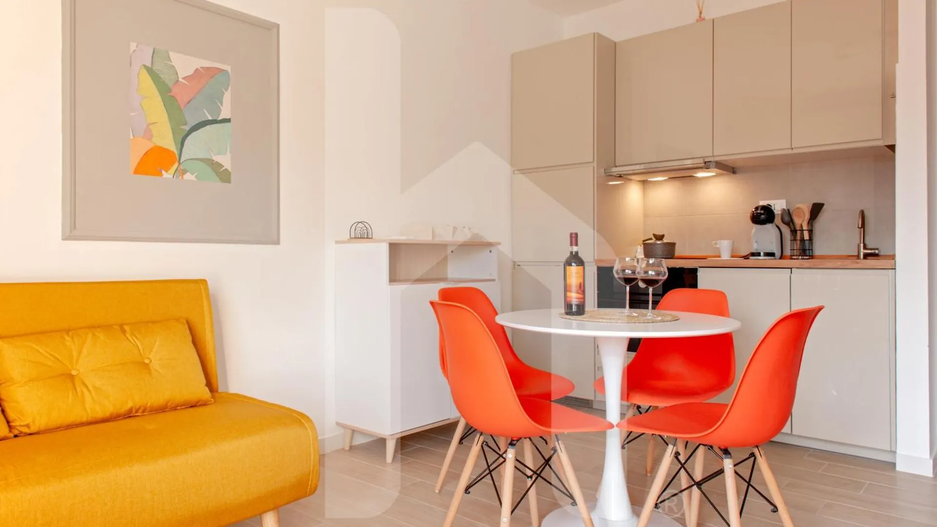 Homiday- New Apt- Free Parking- Aeroporto - Ospedale Pisa