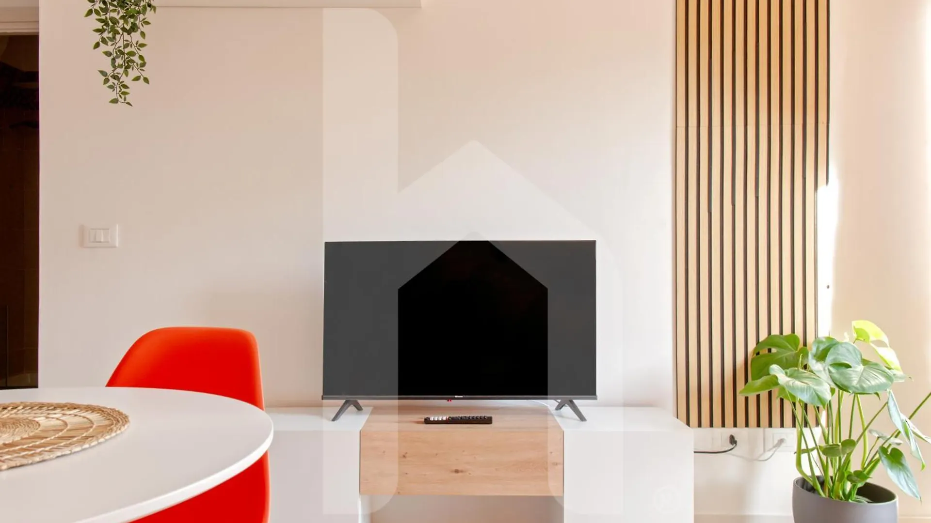 Homiday- New Apt- Free Parking- Aeroporto - Ospedale Pisa Apartment