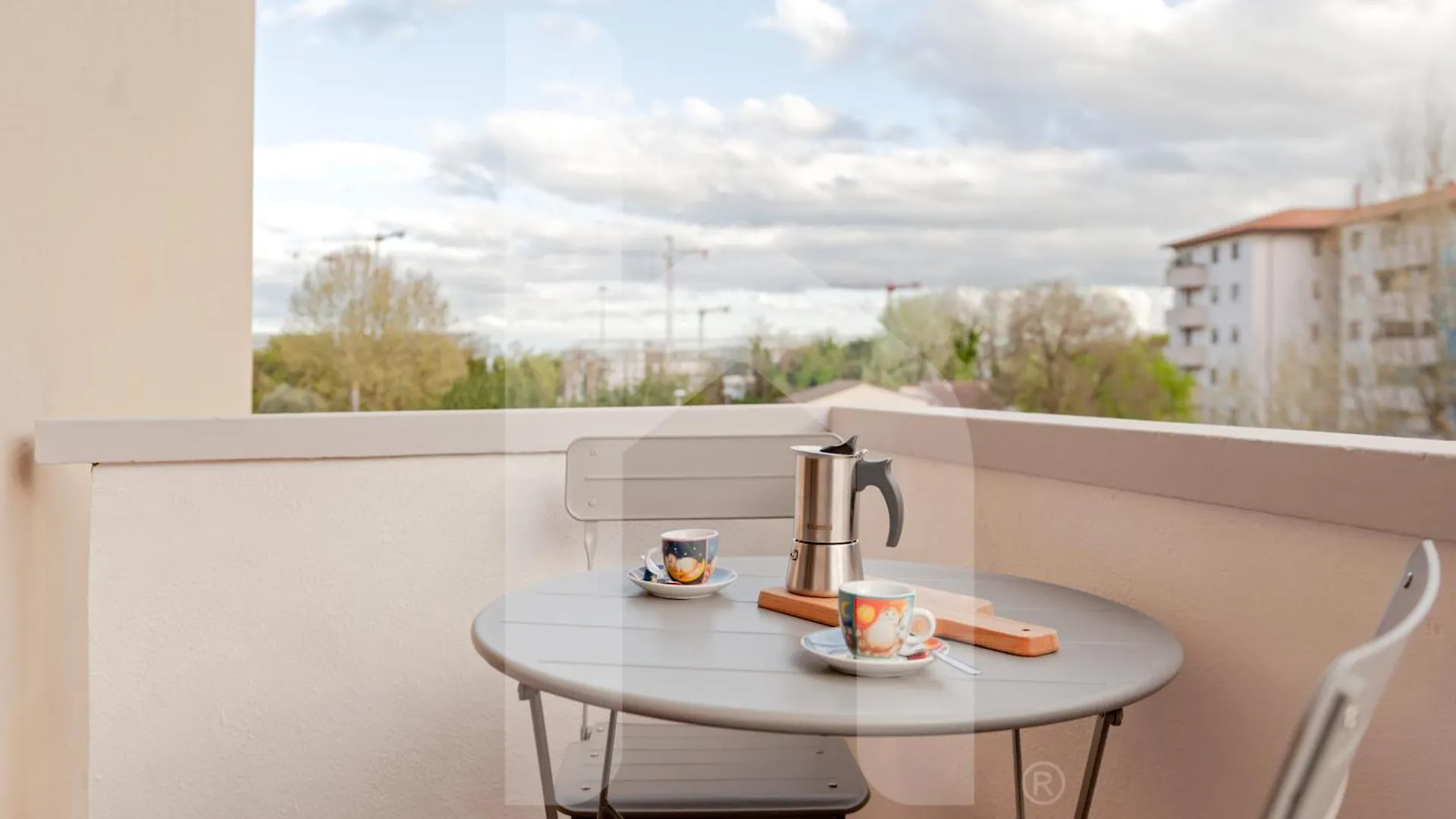 Homiday- New Apt- Free Parking- Aeroporto - Ospedale Pisa Apartment
